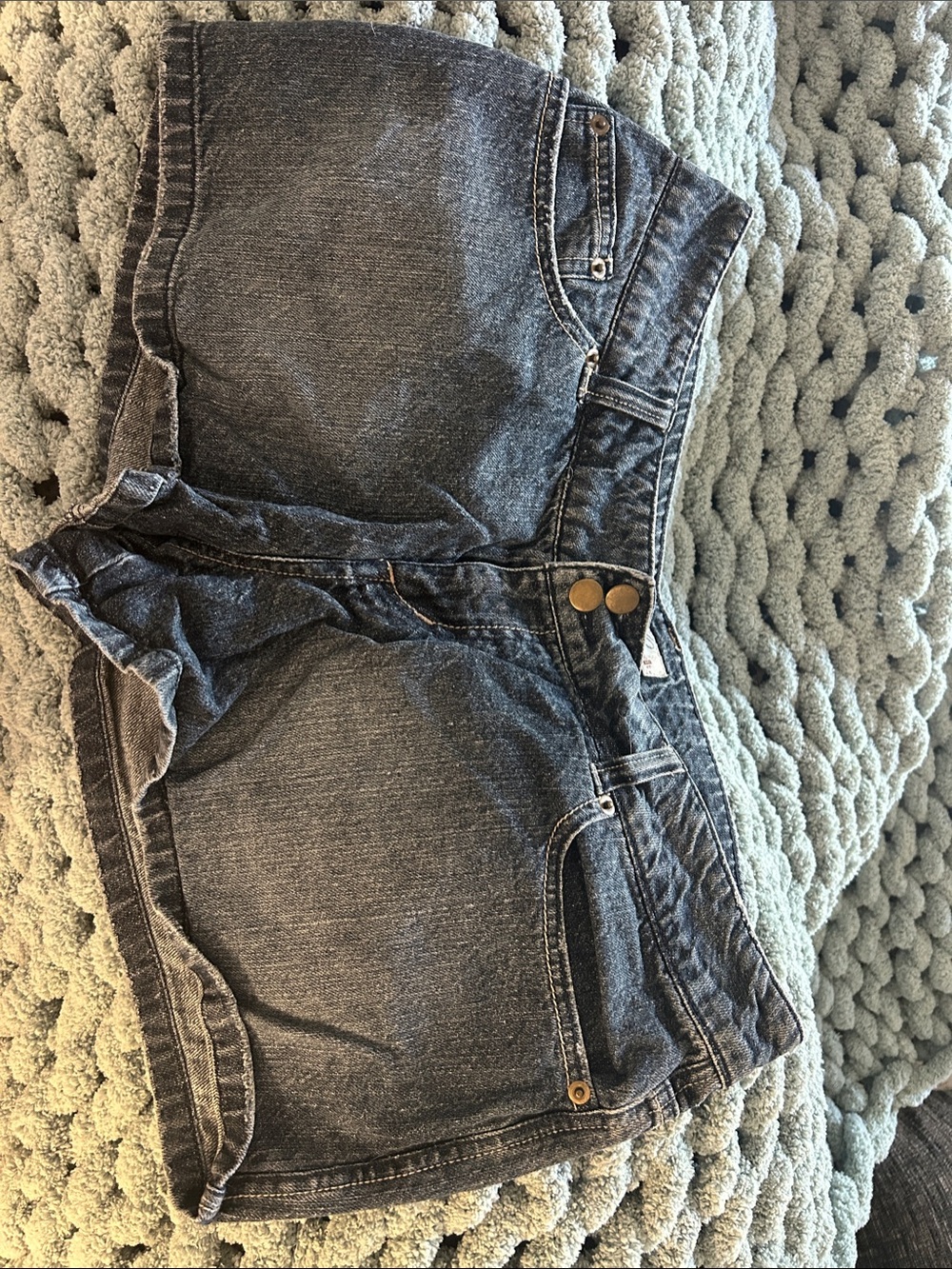 Women’s Dark Wash Denim Shorts - Classic